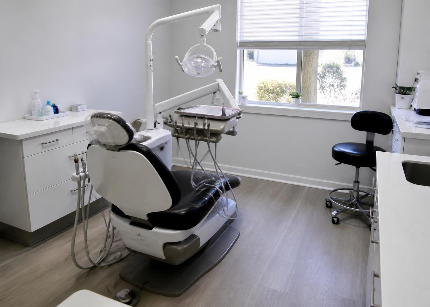 Clean dental treatment room